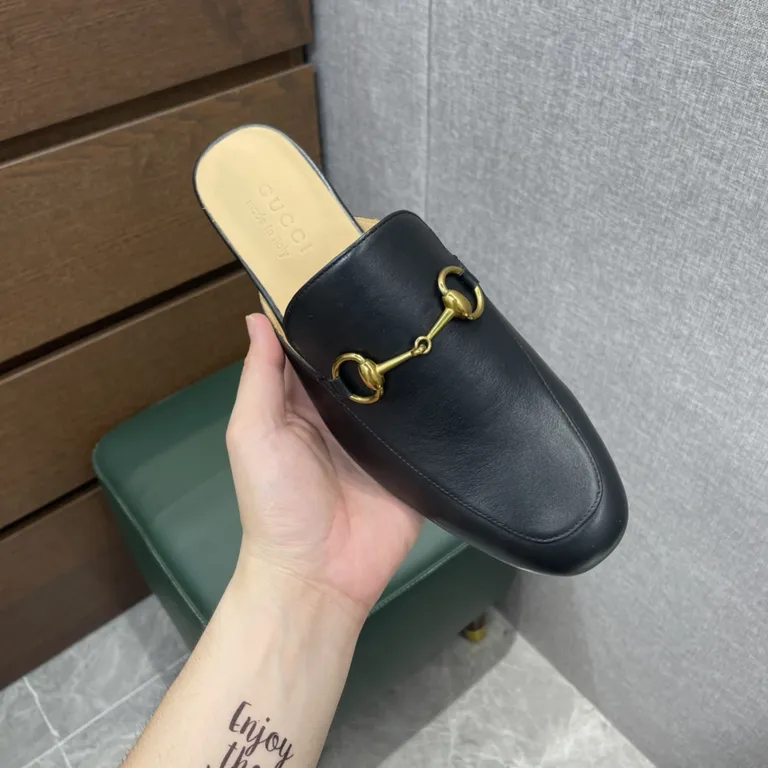 Gucci Shoe 